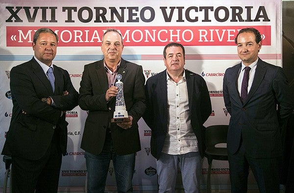 RP Memorial Moncho Rivera 2