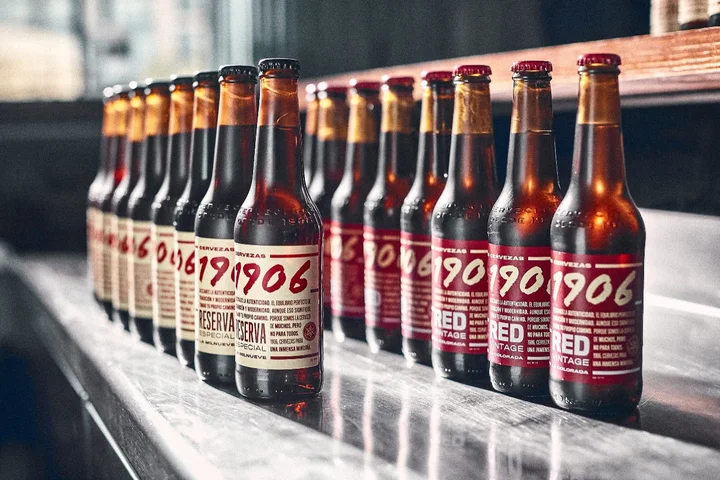 1906 Milnueve y Rojo 1