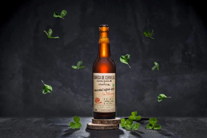 22 la Pelirroja 22 Fábrica Cervezas Estrella Galicia