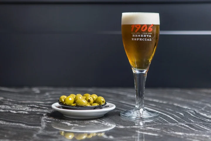 Cervecer a a Estrella 21
