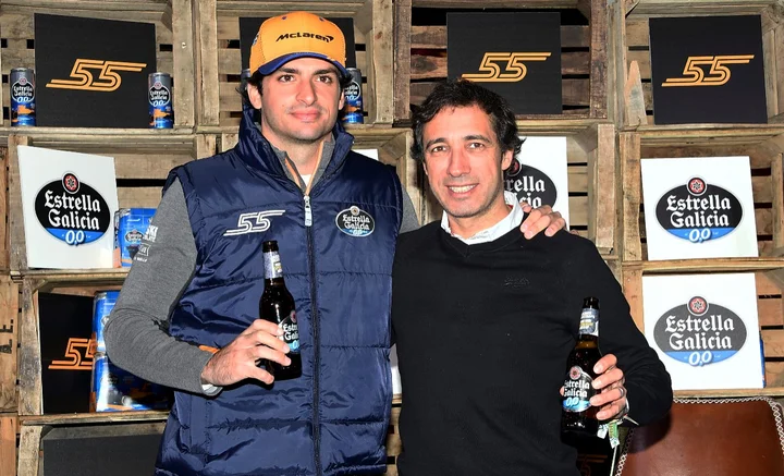 Carlos Sainz junto a Jose Cabana, CMO de Estrella Galicia 00, en el evento de fin de año en el karting Carlos Sainz Center el miércoles 18 de diciembre de 2019

JM RUBIO  +34629482791  *** Local Caption *** RUBIO