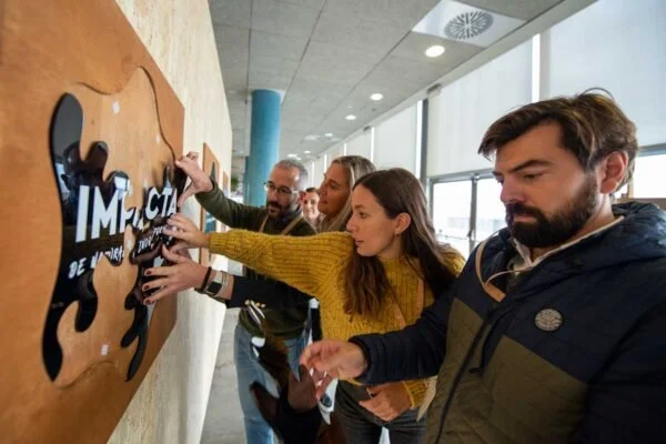 Personas Trascendentes Impacta