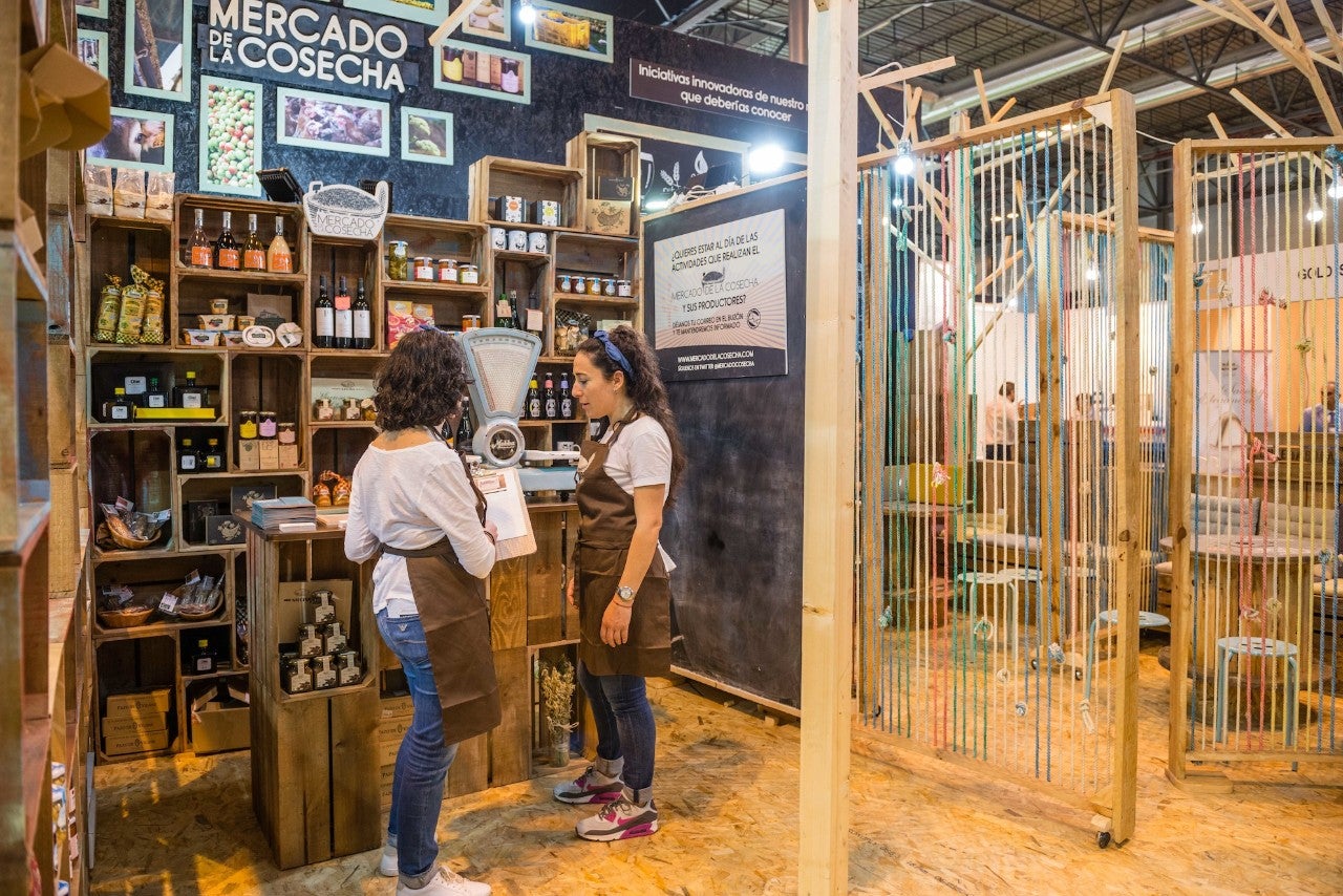 Stand del Mercado la Cosecha 2