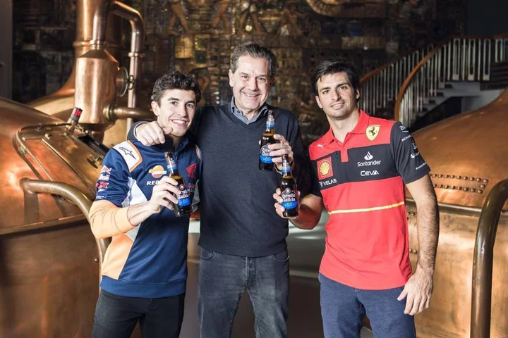 Marc Marquez y Carlos Sainz con Ignacio Rivera MEGA