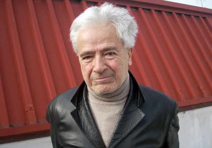 Retrato Cruz Novillo