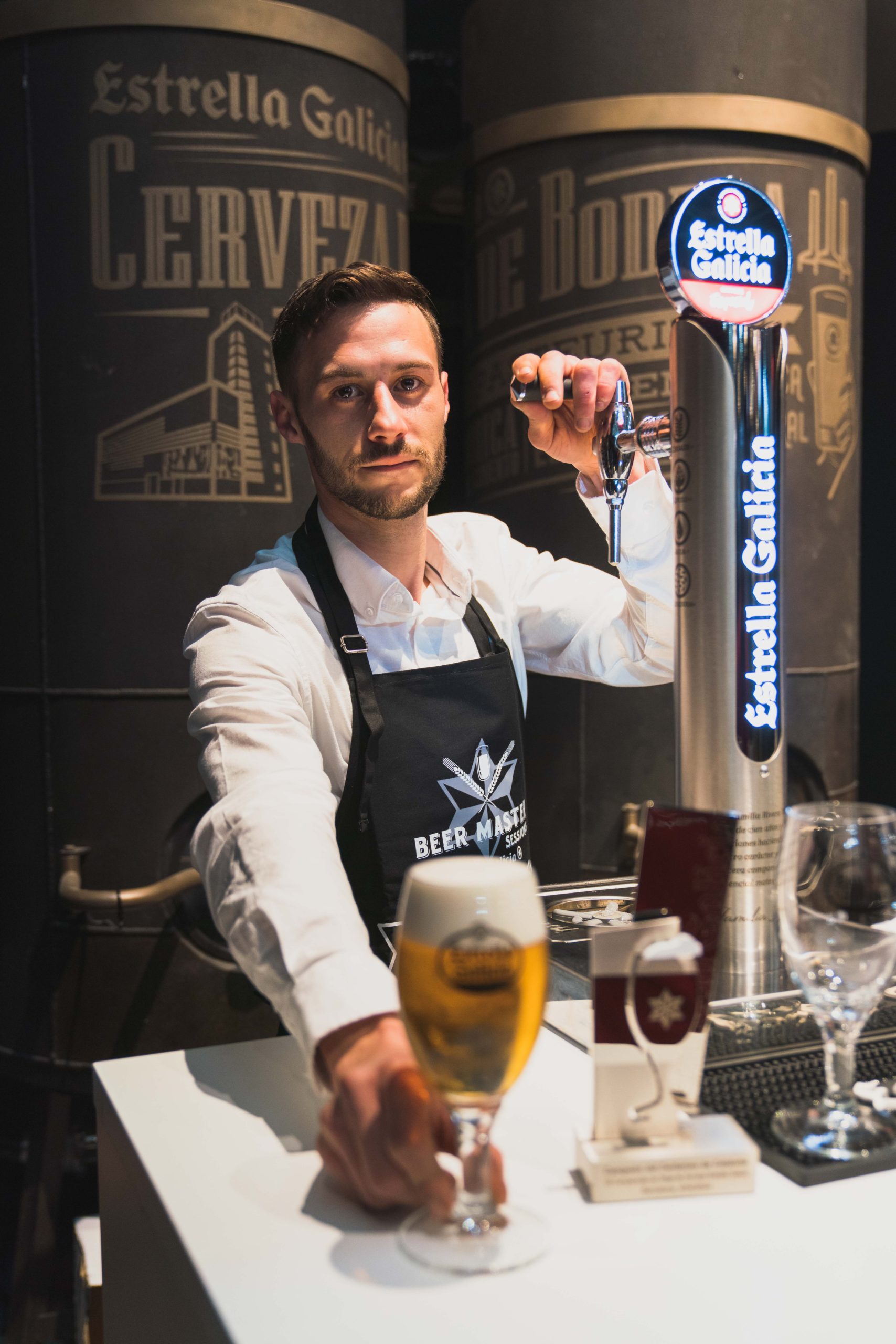 El Mejor Tirador de Cerveza de Cataluña es Oscar Federico Domínguez, de la  Taberna andaluza el Cenachero en Tordera - Corporación Hijos de Rivera