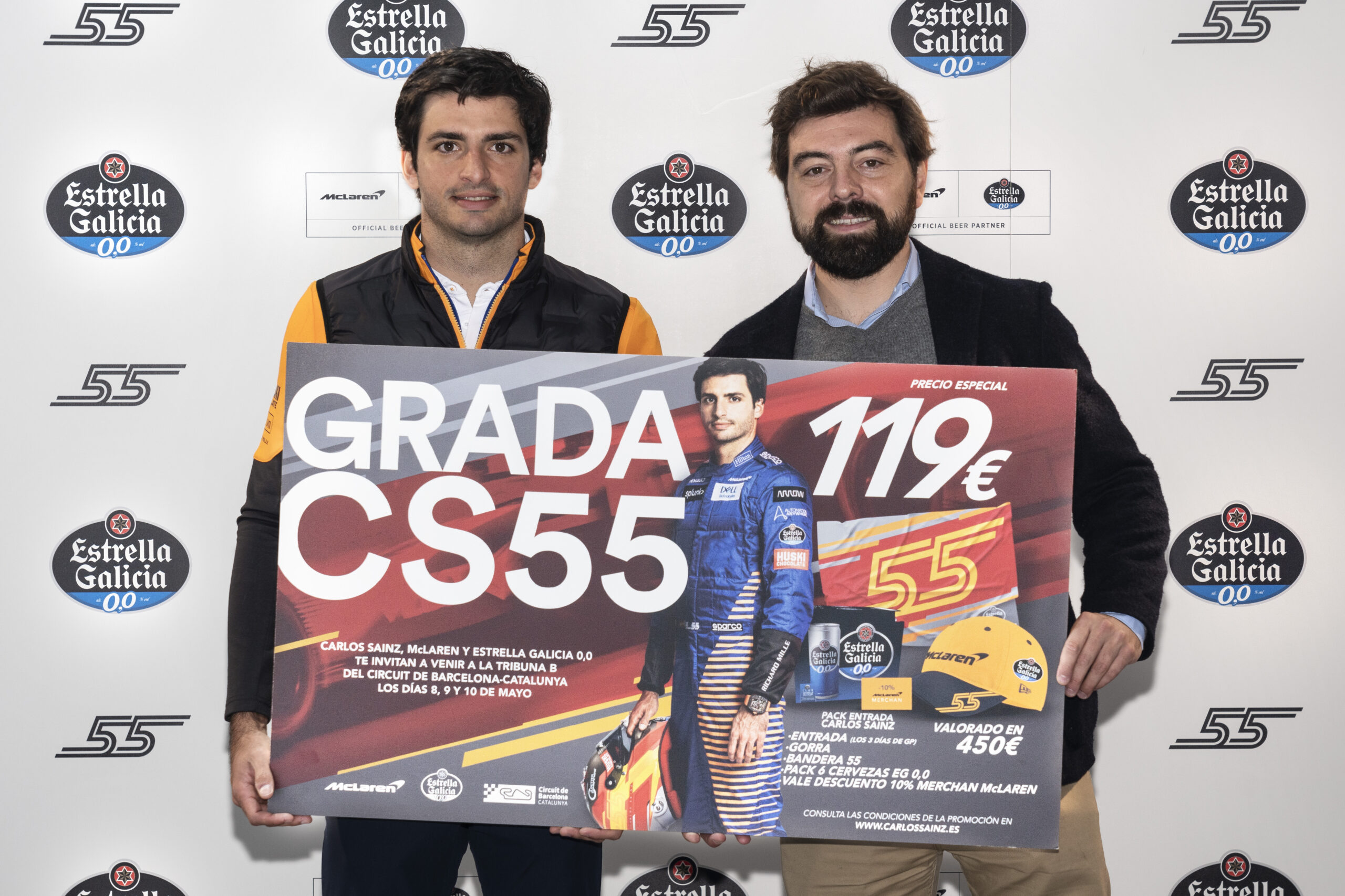 Carlos Sainz se reúne con la prensa en compañía de Estrella Galicia 0,0